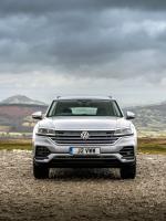 Volkswagen Touareg SE 2019 года (UK)